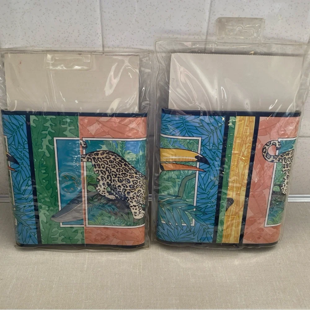 Two (2) Vintage Taylor Wallcoverings Wall Border‎  5yds Each Animals Tropical